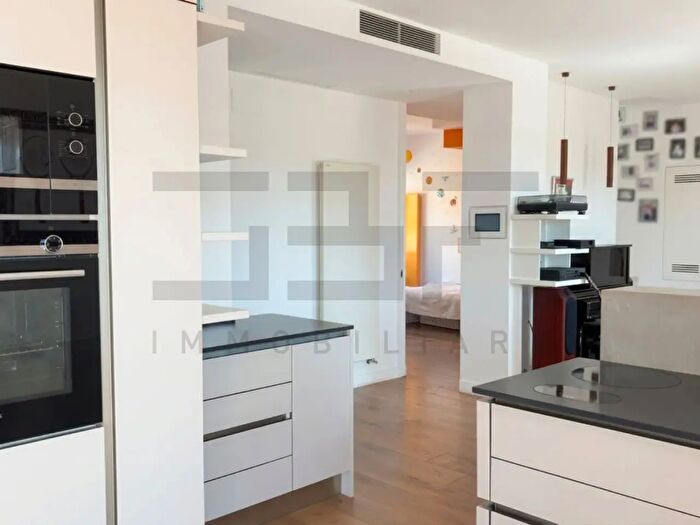 Appartamento trilocale in vendita in Via degli Orti di Galba, Roma