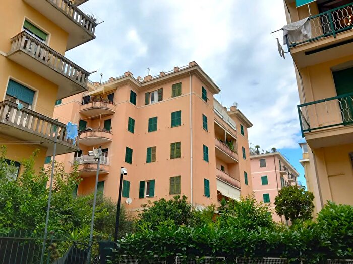 Appartamento con 7 locali in vendita in Rapallo