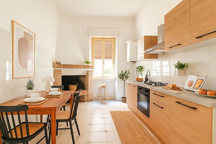 Appartamento trilocale in vendita in Via delle Portelle, Terni