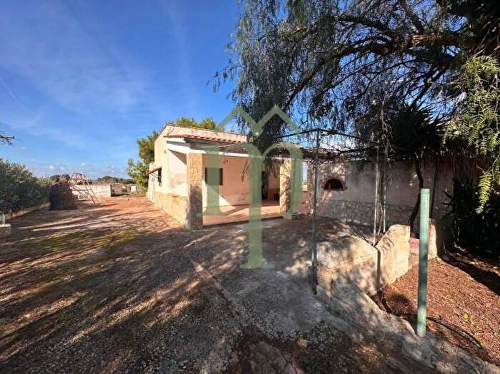 Casa trilocale in vendita in Carovigno