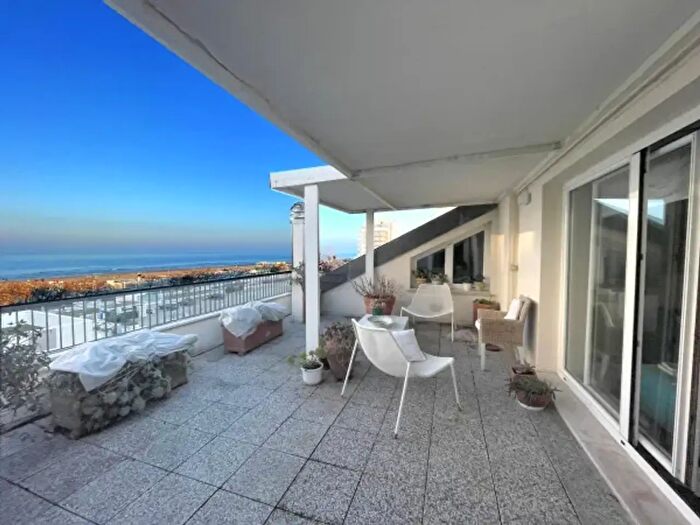 Appartamento quadrilocale in vendita in Viale Francesco Rismondo, Riccione