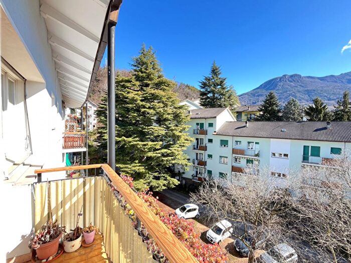 Case in Vendita e in Affitto - 2