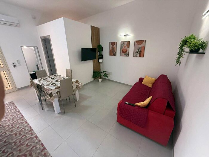 Appartamento bilocale in affitto in Cortile Schiaffino, Centro Storico, Marsala