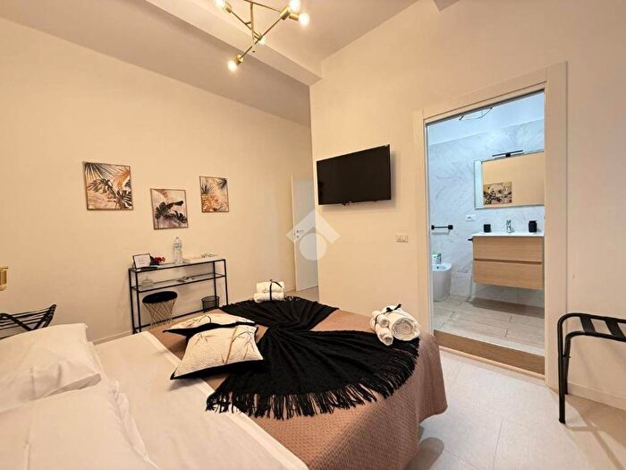 Appartamento trilocale in affitto in Via Caulonia, Centro Storico, Reggio Calabria