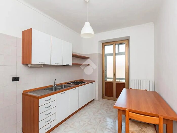 Appartamento trilocale in vendita in CSo Giulio Cesare, Torino