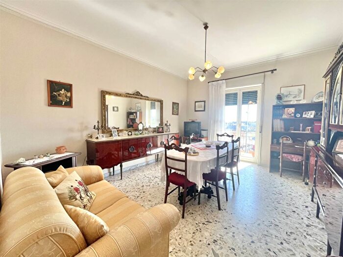 Appartamento trilocale in vendita in Via Fossa della Creta Catania, Catania