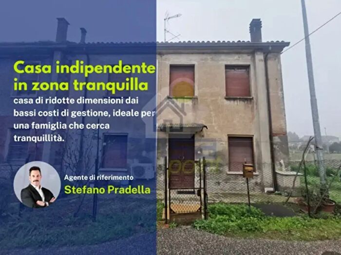 Casa trilocale in vendita in Via Curta, Viadana