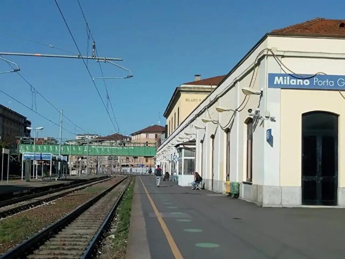 Appartamento monolocale in affitto in Via Tortona, Milano