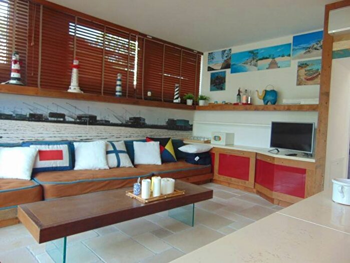 Appartamento trilocale in affitto in Viale Giacomo Puccini, Mare, Cervia