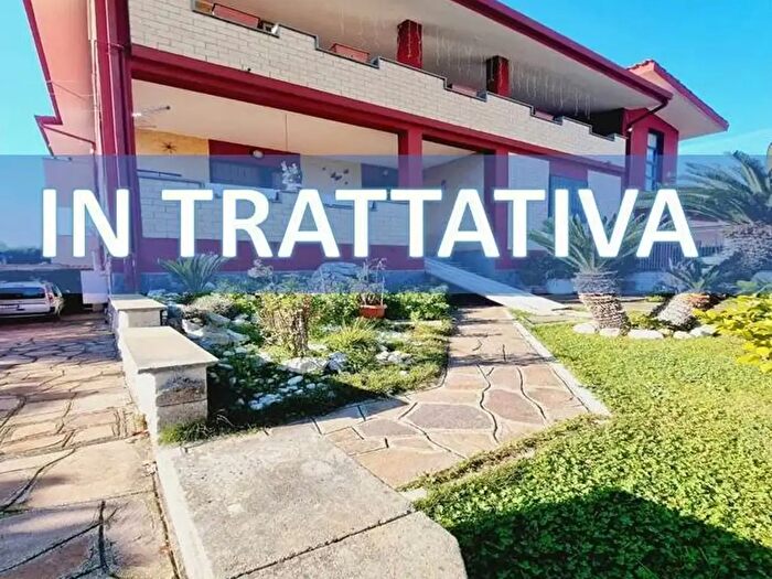 Appartamento quadrilocale in vendita in Via Perugia, Aprilia