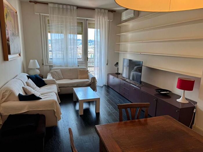 Appartamento trilocale in affitto in via scipione ammirato, Beccaria Colombo, Firenze