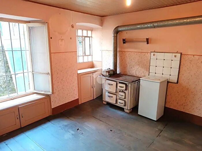 Casa con 5 locali in vendita in Frazione Marchetto, Valdilana