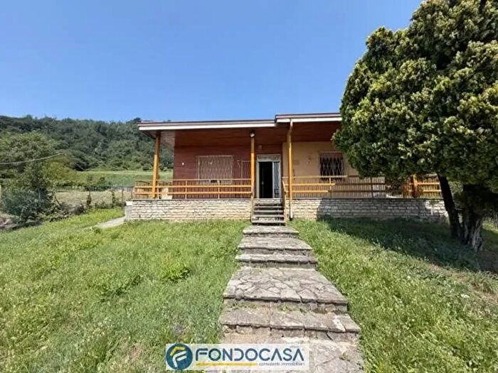 Casa con 6 locali in vendita in Via Conti Calepio, Castelli Calepio