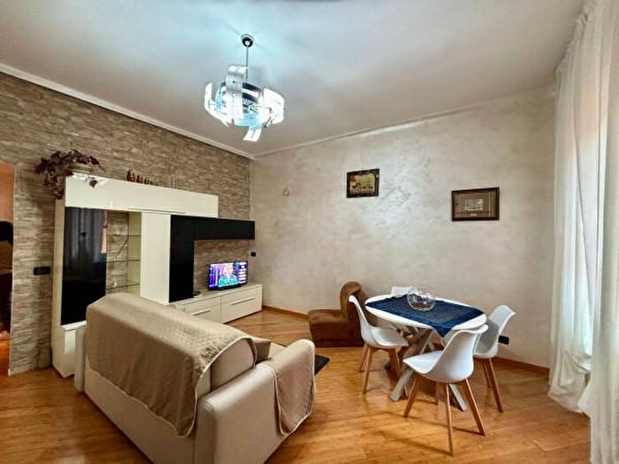 Appartamento trilocale in vendita in Via Padre Antero, Genova