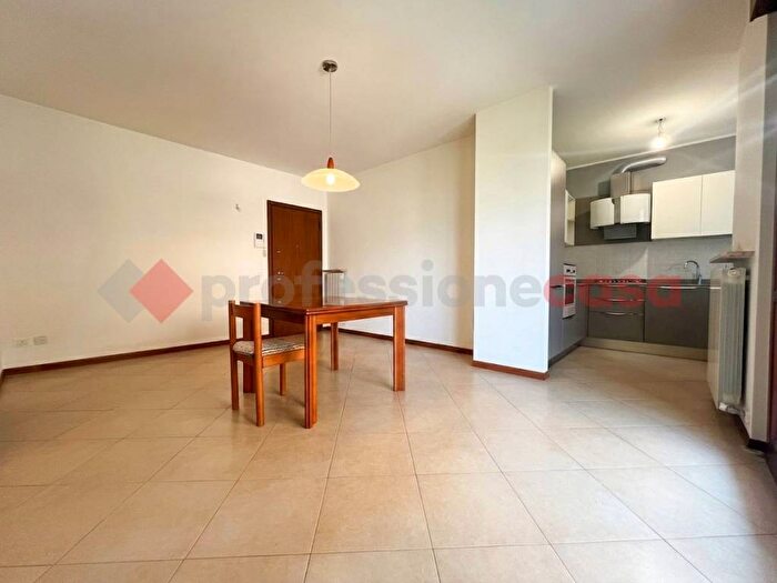 Appartamento trilocale in affitto in VIA GIUSEPPE CORSO, Poiano, Verona