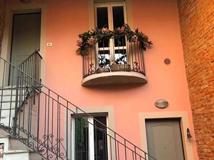 Casa con 6 locali in vendita in Corso Garibaldi, Pavia