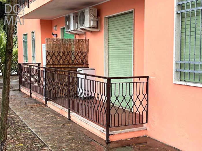 Appartamento trilocale in vendita in VIA DEI SALICI, Rosolina Mare, Rosolina