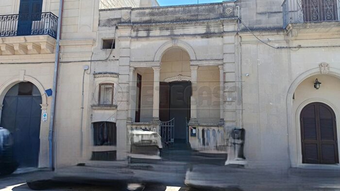 Casa con 5 locali in vendita in Via San Francesco, Scorrano