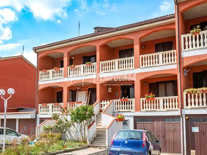 Casa con 6 locali in vendita in Via Marocchi, Poirino