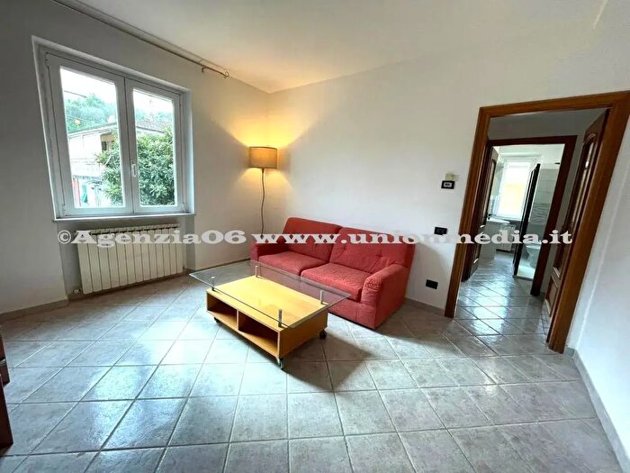 Appartamento trilocale in vendita in Vezzano Ligure