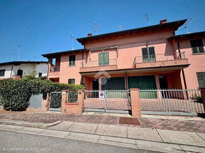 Casa trilocale in vendita in Via della Solidarietà, Alfonsine