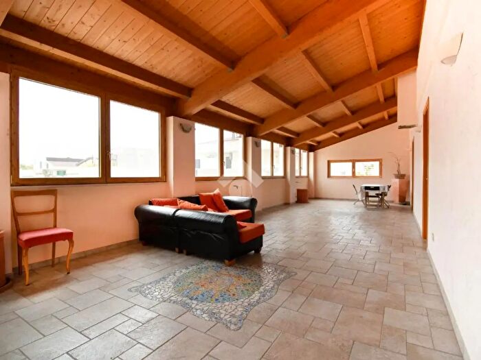 Appartamento quadrilocale in vendita in Via Lucania, Roseto Degli Abruzzi