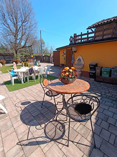 Casa con 5 locali in vendita in Via del Biancospino, Modena