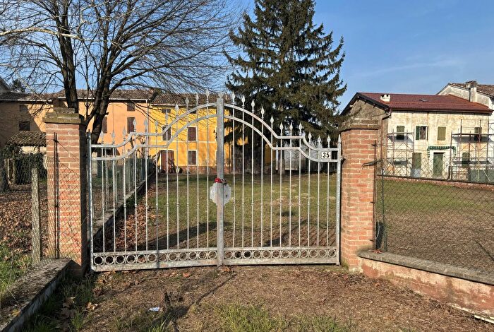 Casa con 5 locali in vendita in Strada Partigiani dItalia, Sorbolo Mezzani