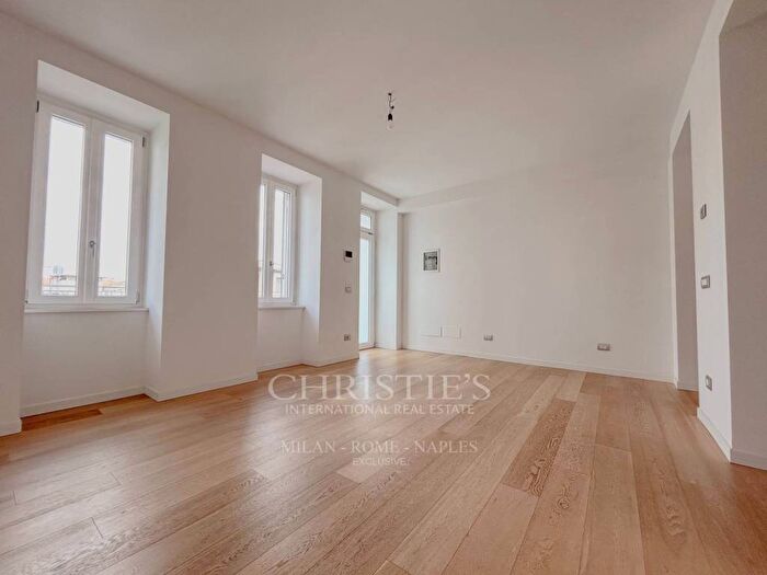 Appartamento bilocale in affitto in Via Bergognone, Solari, Milano