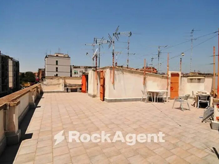 Appartamento con 5 locali in vendita in Via Curia, Catania