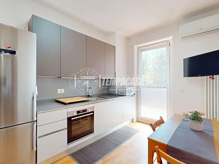 Appartamento bilocale in affitto in Via Mauro Macchi, Milano