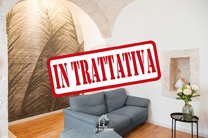 Casa trilocale in vendita in Via Sante Simone, Castellana Grotte