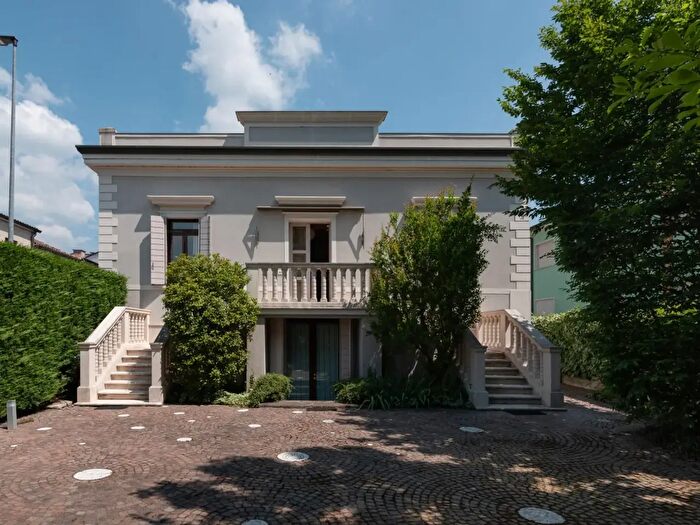Casa con 5 locali in vendita in Monselice