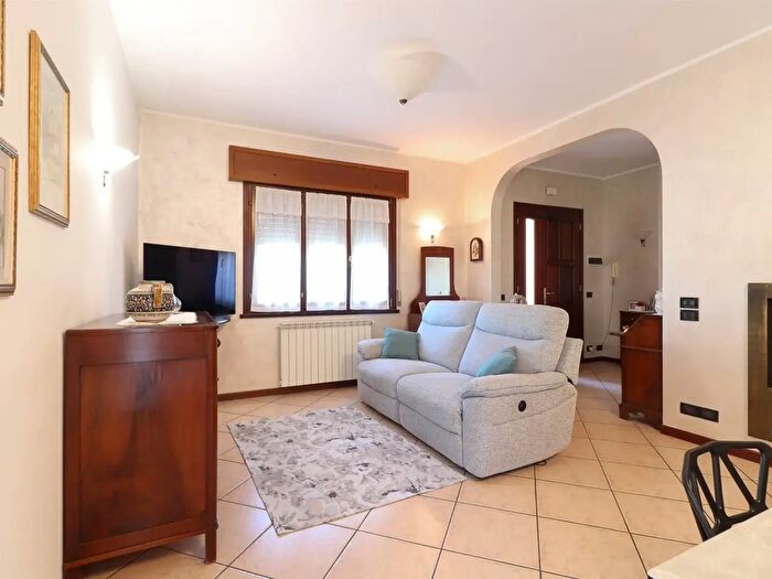 Casa con 7 locali in vendita in Via Montecassino, Portogruaro