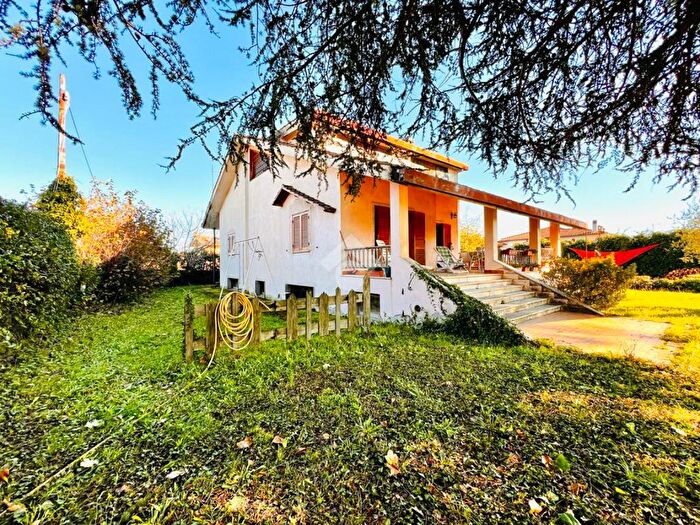 Casa con 10 locali in vendita in Via di Ponte Valle Trave, Anguillara Sabazia