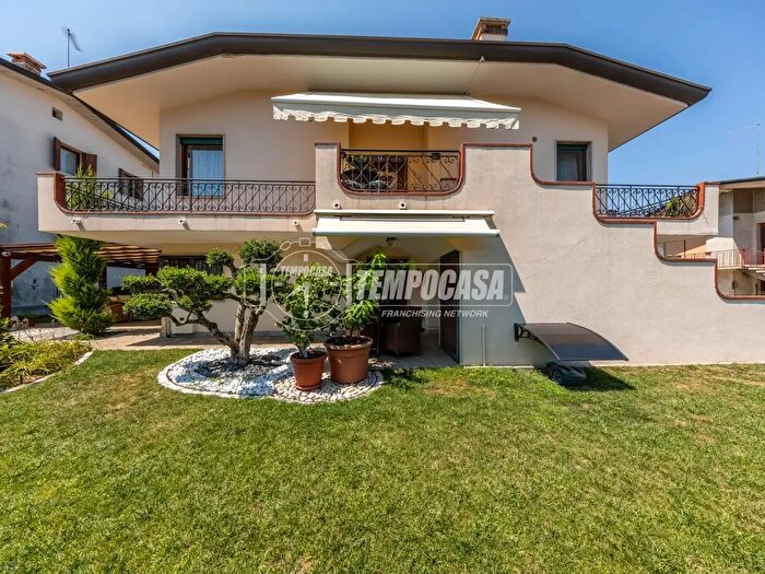 Appartamento quadrilocale in vendita in Via Monte Grappa, Preganziol