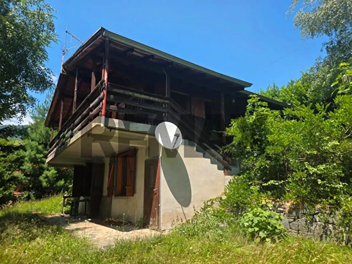 Casa con 5 locali in vendita in Quarna Sotto