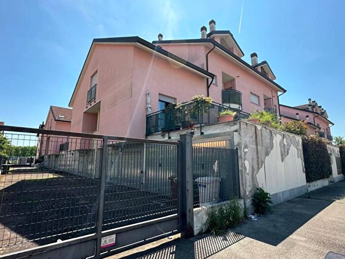 Appartamento bilocale in affitto in Via Aldo Moro, Bivio Cava Manara, San Martino Siccomario