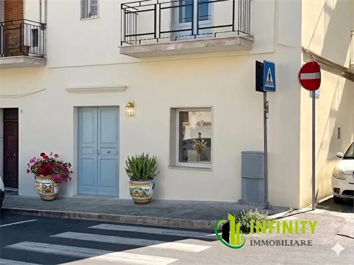 Appartamento trilocale in vendita in Via Cappuccini, Matera