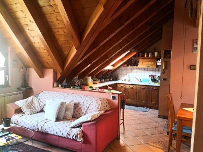 Casa trilocale in vendita in Via Generale Giuseppe Treboldi, Edolo