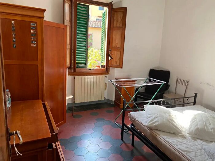 Appartamento con 5 locali in affitto in Via Serumido, Firenze