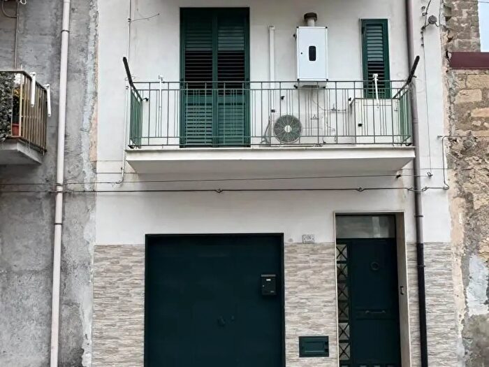 Casa con 5 locali in vendita in Via Plebiscito, Scordia