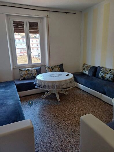 Appartamento quadrilocale in vendita in Piazza della Stazione, Aulla