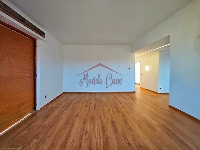 Casa con 5 locali in vendita in Via dei Molini, Sarzana