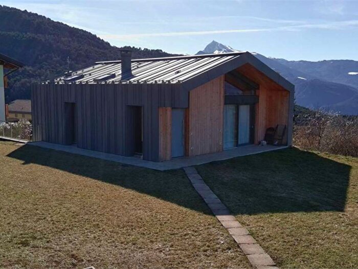 Casa con 6 locali in affitto in via Pramorghen, Montevaccino Gorghe, Trento