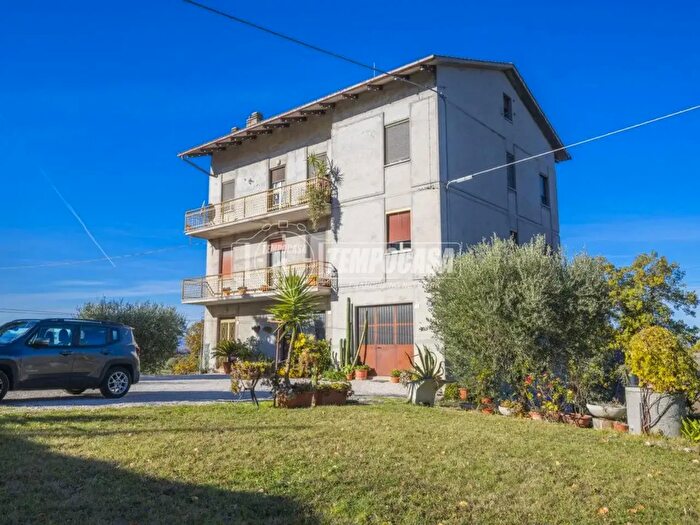 Appartamento quadrilocale in vendita in Petriolo