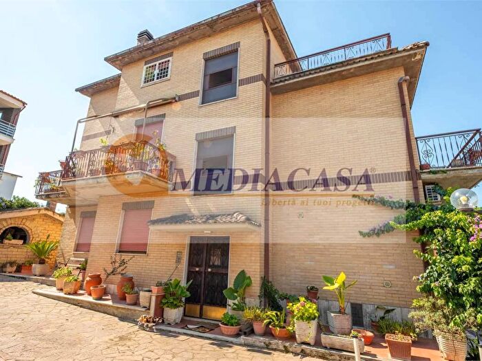 Appartamento trilocale in affitto in Via Braccianese, La Storta, Roma