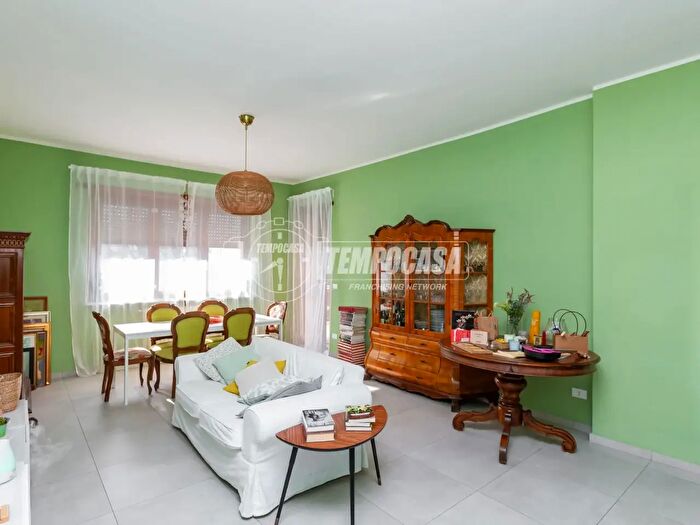 Appartamento quadrilocale in vendita in Via Trinità, Santena