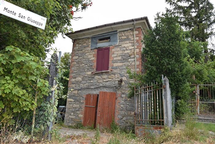 Casa in vendita in Maiano SantAgata Feltria Rn, SantAgata Feltria