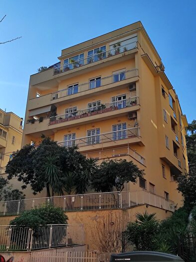 Appartamento quadrilocale in vendita in Via Luigi Gallo, Roma